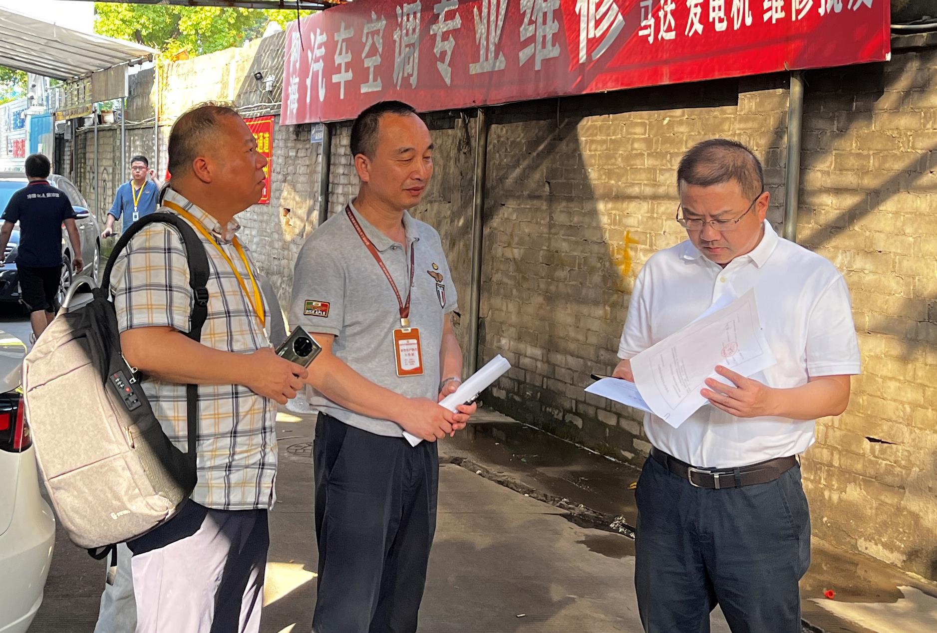 集團(tuán)黨委委員、紀(jì)委書記陳小偉帶隊(duì)檢查 面粉公司安全生產(chǎn)工作